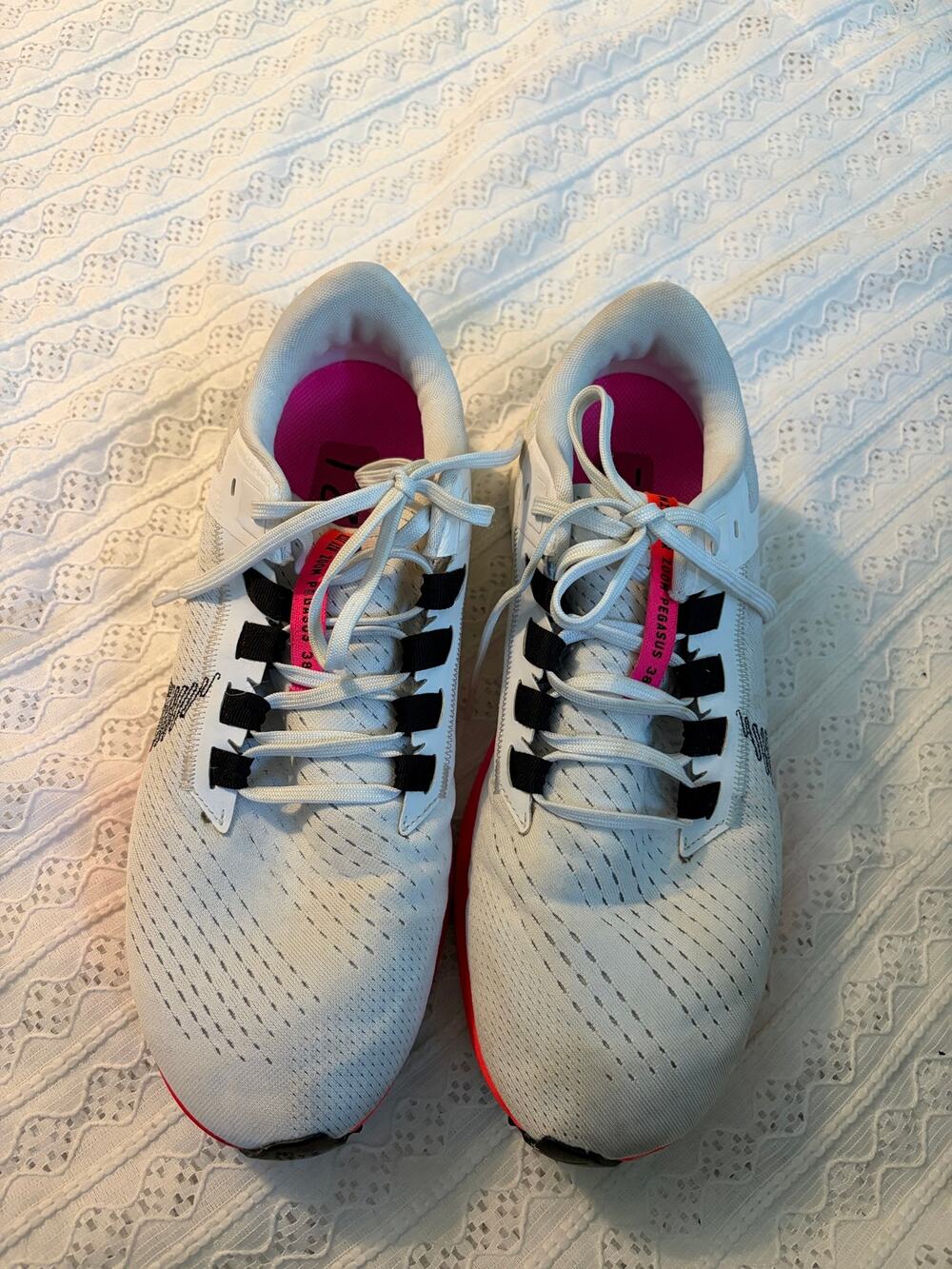 Nike Air Zoom Pegasus 38 Rawdacious Men's 10.5 White Pink DJ5397-100